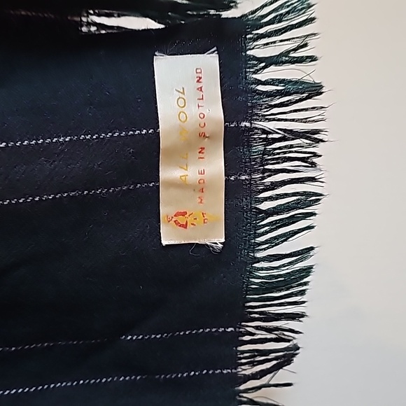 Vintage all wool made in Scotland green and blue scarf - Picture 2 of 5